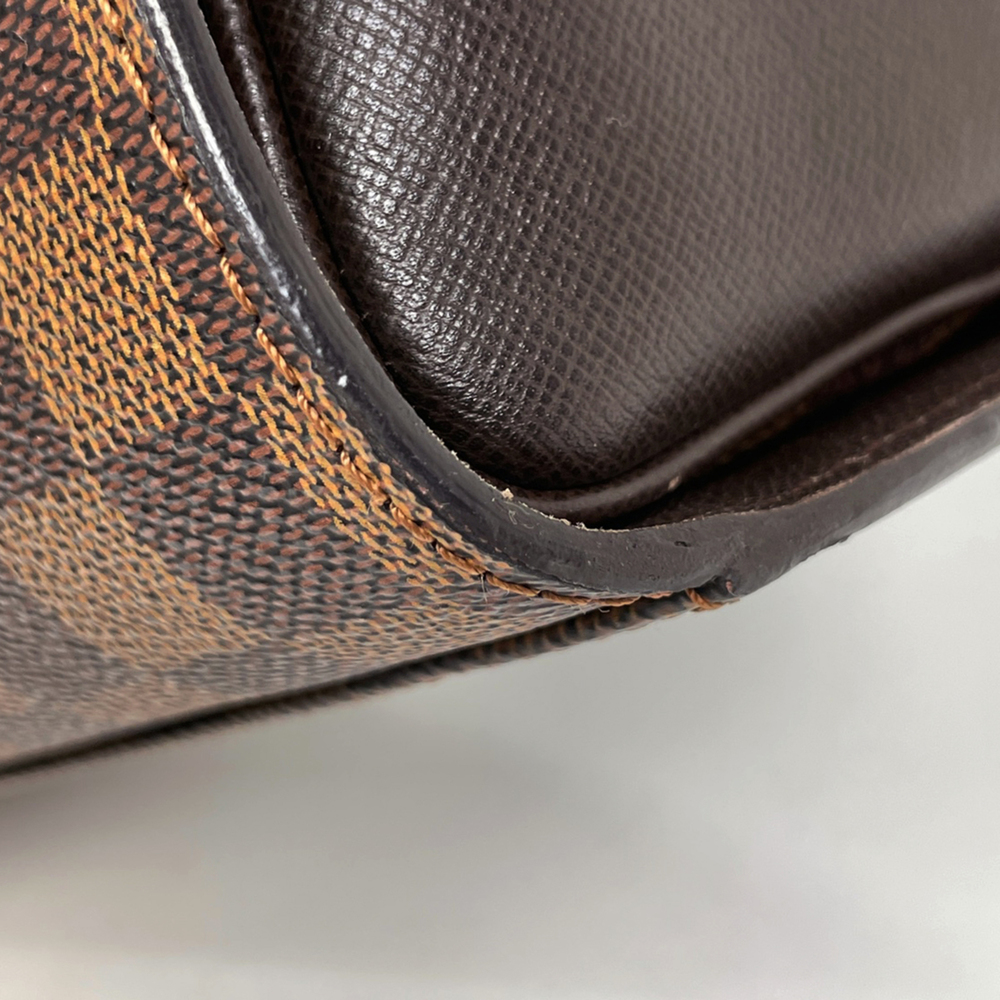 LOUIS VUITTON Authentic Brown Damier Bag - Picture 3 of 8